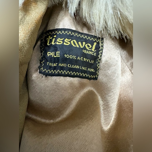 Vintage Tissavel of France Cream and Brown Teddy Faux Fur Jacket - Picture 5 of 12